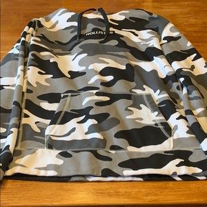 Hollister Men’s Size Large Camo Hoodie